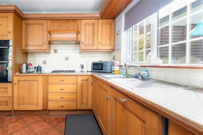 61 Eden Villas, Glasthule, County Dublin