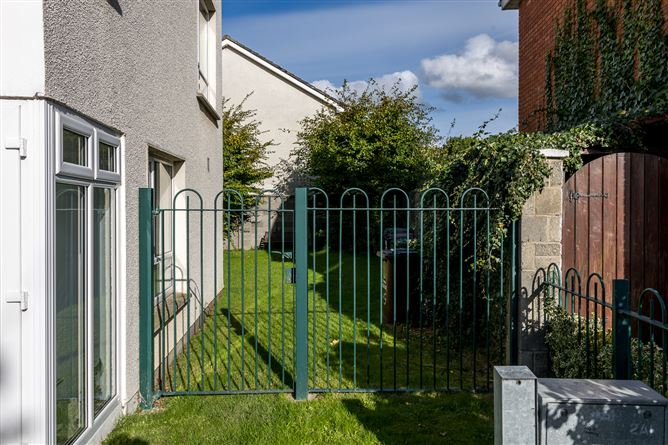 64 Castlecurragh Vale, Mulhuddart, Dublin 15