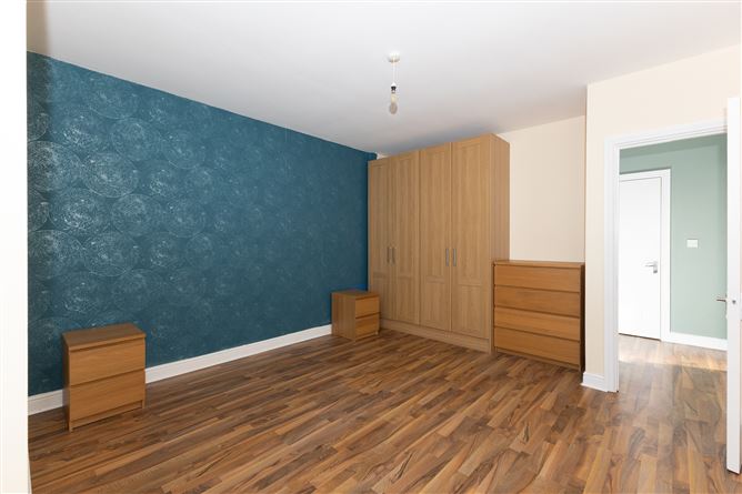 64 Castlecurragh Vale, Mulhuddart, Dublin 15
