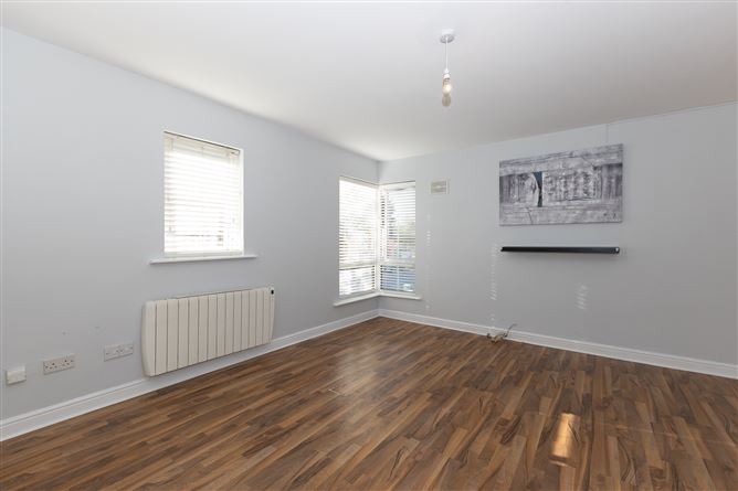 64 Castlecurragh Vale, Mulhuddart, Dublin 15