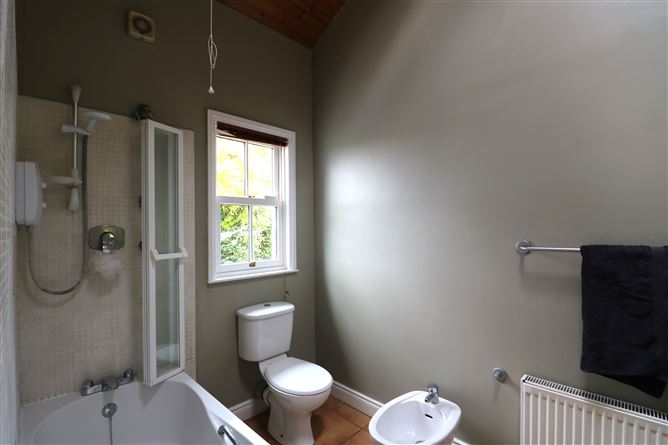Ardclough Lodge, Ardclough, Straffan, Kildare