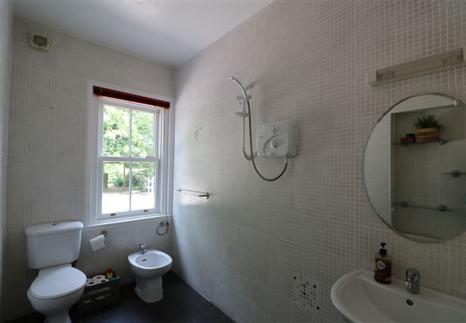 Ardclough Lodge, Ardclough, Straffan, Kildare