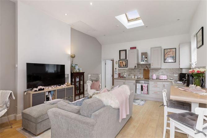 4 Meath Square, Dublin 8