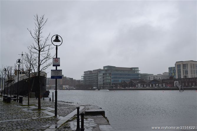Camden Lock, Ringsend,  Dublin 4