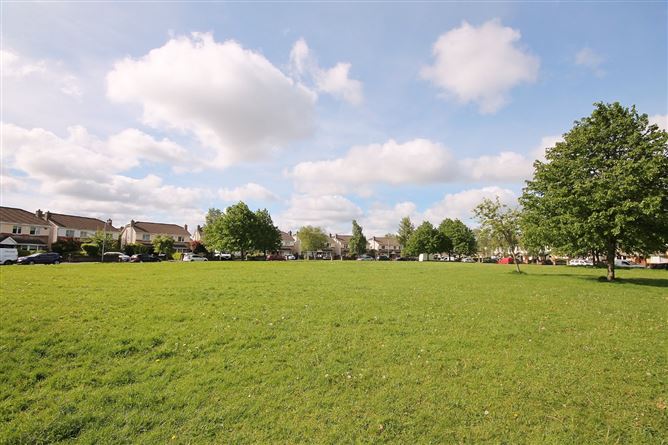 22 Elmbrook Crescent, Lucan, Co. Dublin