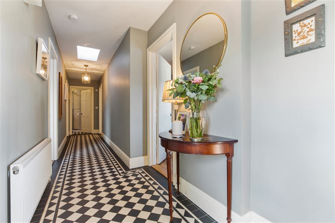 97A Beechgrove Cottages, Old Bray Road, Loughlinstown, Dublin 18