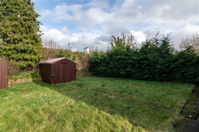 7 Ardnacassa Avenue, Ballinalee Road, Longford Town