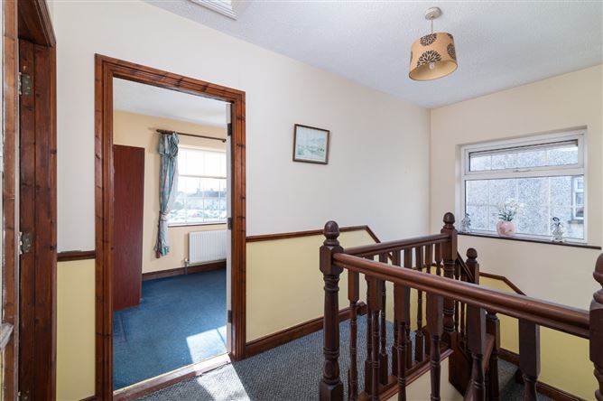 7 Ardnacassa Avenue, Ballinalee Road, Longford Town