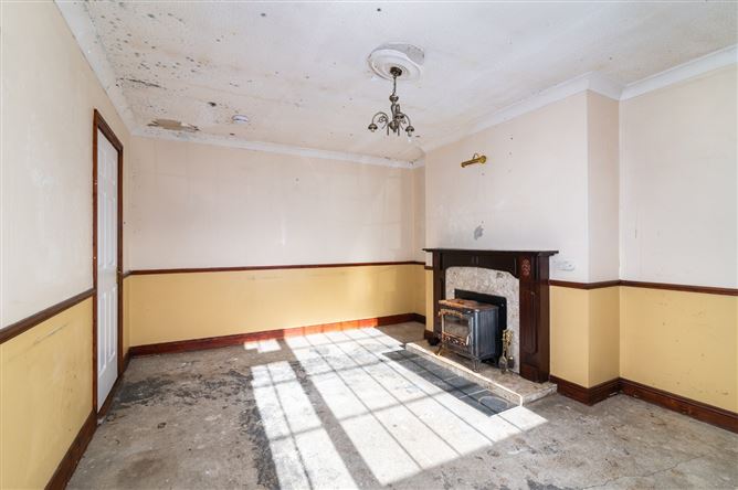 7 Ardnacassa Avenue, Ballinalee Road, Longford Town