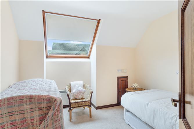 6 Renville Village, Oranmore, Galway