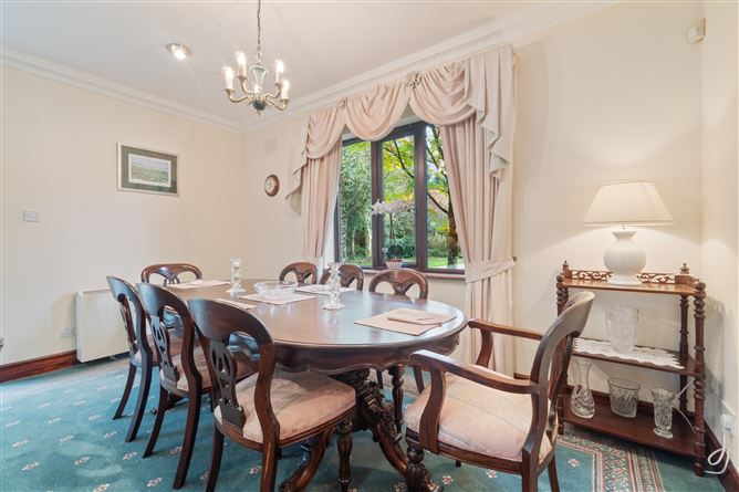 6 Renville Village, Oranmore, Galway