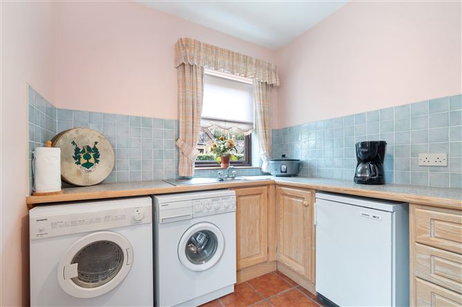 6 Renville Village, Oranmore, Galway