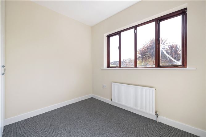 18 Foxrock Green, Foxrock, Dublin 18