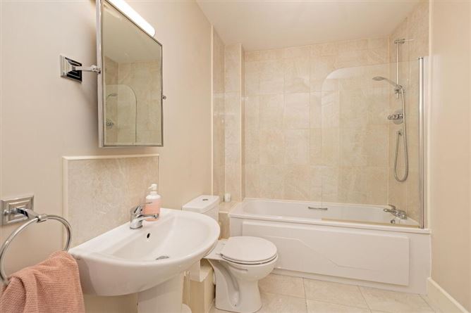 14 Fforster Terrace, Lucan, Dublin
