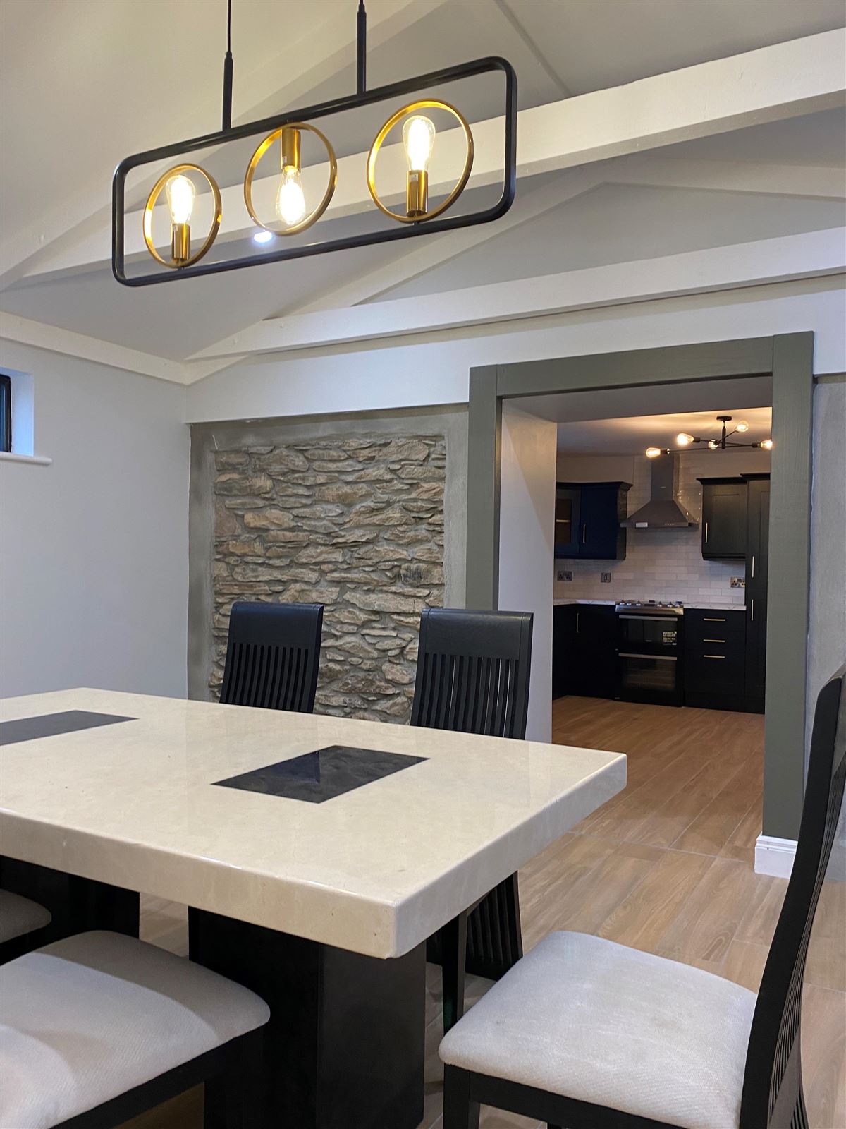 Photo 1 of 16 — Luxury Dingle Farmhouse Rental,Dingle
