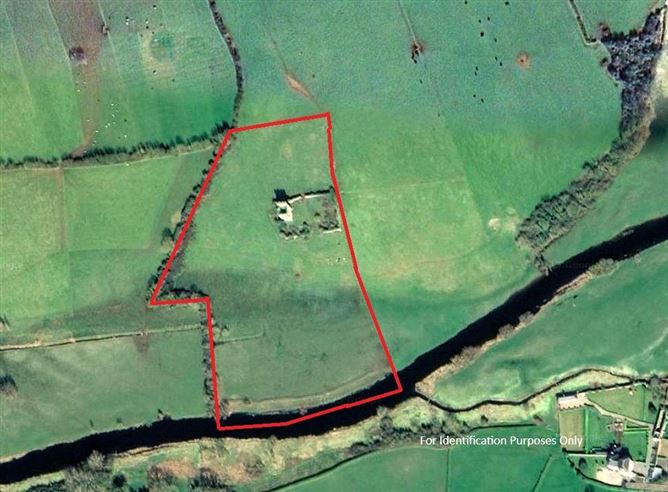 Lands Castlelake, Cashel, Co. Tipperary