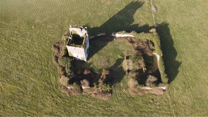 Lands Castlelake, Cashel, Co. Tipperary