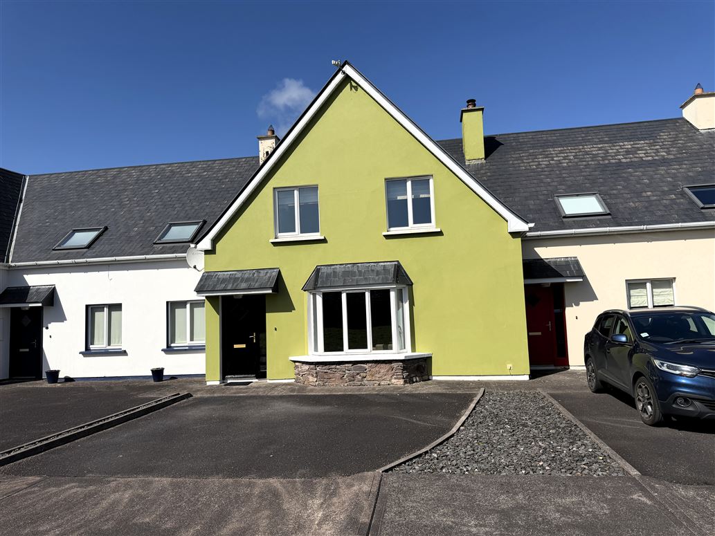 Ref 1222 - 2 Chapel Field, Dungeagan, Ballinskelligs, Kerry