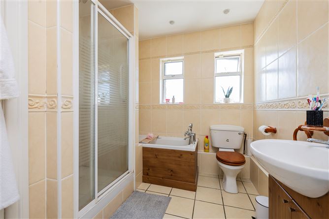 Photo 23 of 31 — 104 WILLOW PARK AVENUE, Glasnevin, Dublin 11