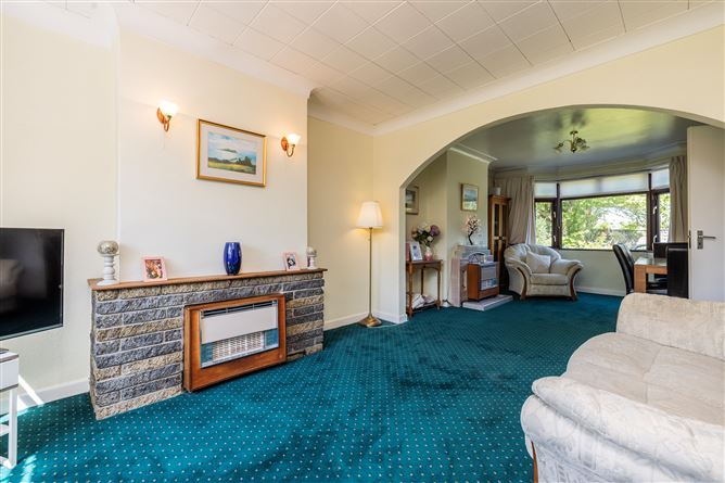 Photo 8 of 31 — 104 WILLOW PARK AVENUE, Glasnevin, Dublin 11