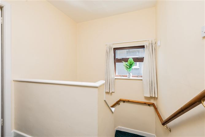 Photo 17 of 31 — 104 WILLOW PARK AVENUE, Glasnevin, Dublin 11