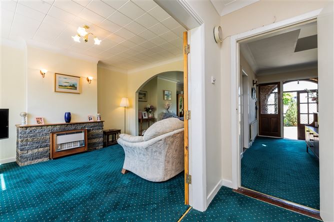 Photo 10 of 31 — 104 WILLOW PARK AVENUE, Glasnevin, Dublin 11