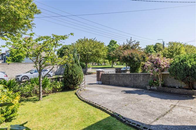 Photo 27 of 31 — 104 WILLOW PARK AVENUE, Glasnevin, Dublin 11