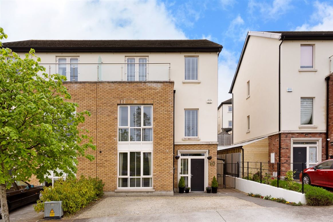 10 Blackberry Hill, Golf Lane, Carrickmines DNG 4703522