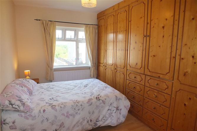 15 Yeats Heights, Ballinode, Sligo
