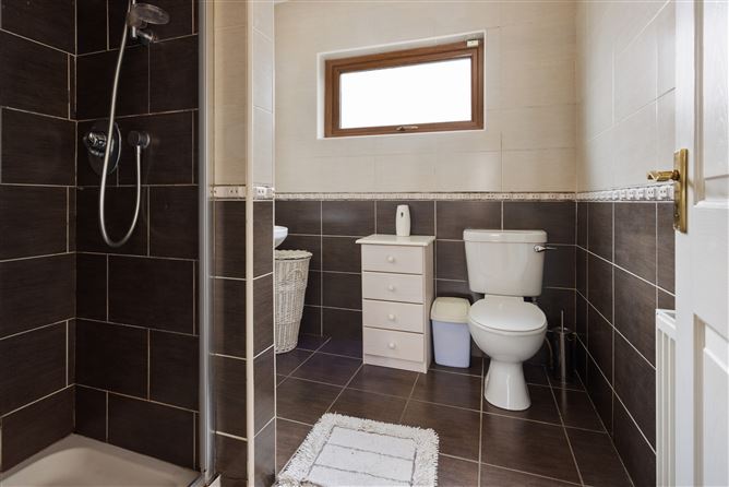 96 Broadford Lawn , Ballinteer,   Dublin 16