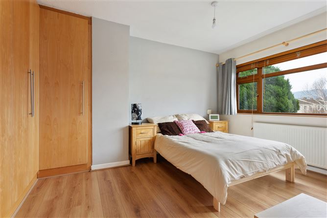 96 Broadford Lawn , Ballinteer,   Dublin 16