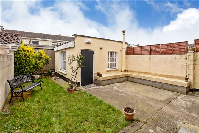 96 Broadford Lawn , Ballinteer,   Dublin 16