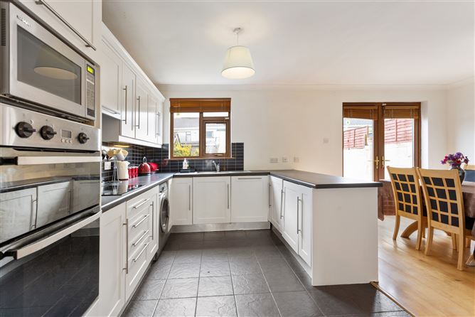 96 Broadford Lawn , Ballinteer,   Dublin 16