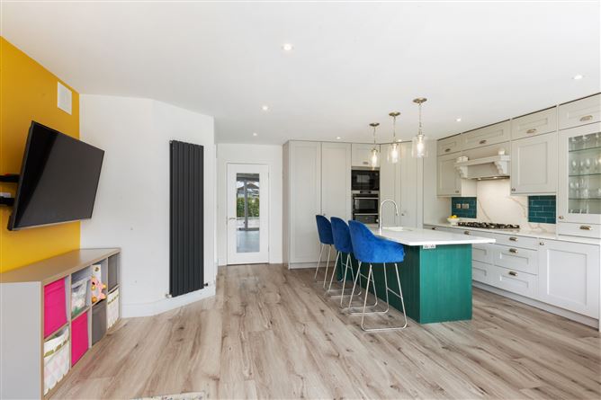 7 Hermitage Place, Lucan, Co. Dublin