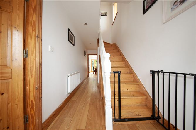 2A Foxhill Lawn, Ayrfield, Dublin 13