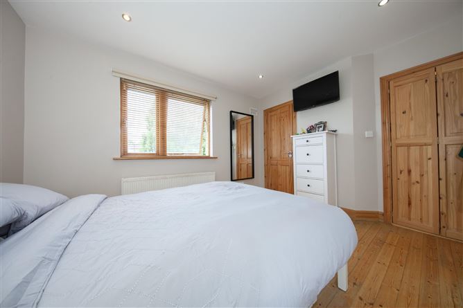 2A Foxhill Lawn, Ayrfield, Dublin 13