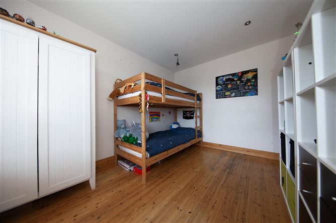 2A Foxhill Lawn, Ayrfield, Dublin 13