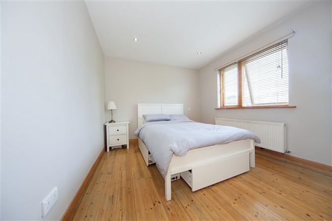 2A Foxhill Lawn, Ayrfield, Dublin 13