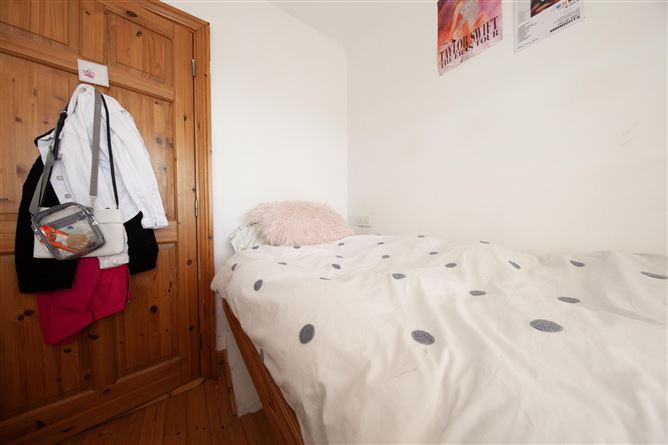 2A Foxhill Lawn, Ayrfield, Dublin 13