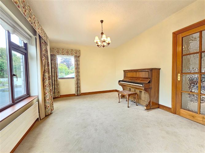 Hazelgrove, Roslevan, Ennis, Co. Clare