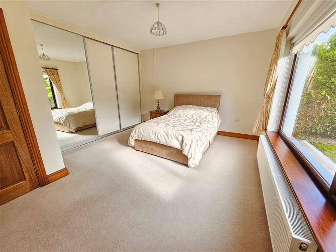 Hazelgrove, Roslevan, Ennis, Co. Clare
