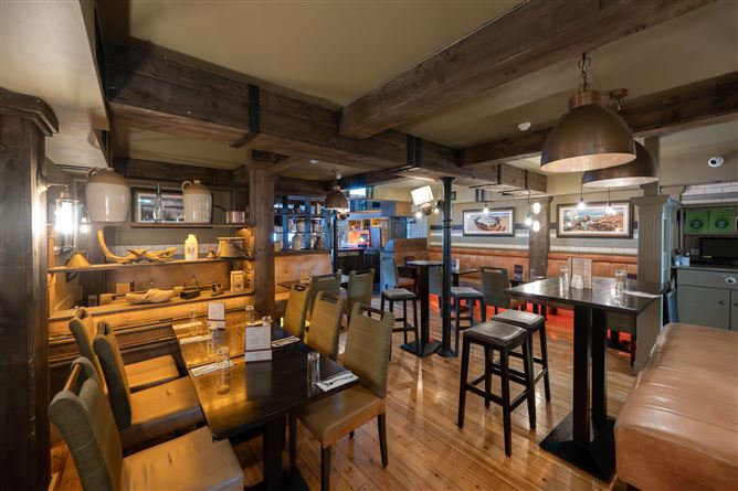 The Snug Wolfe Tone Square, Bantry, Cork
