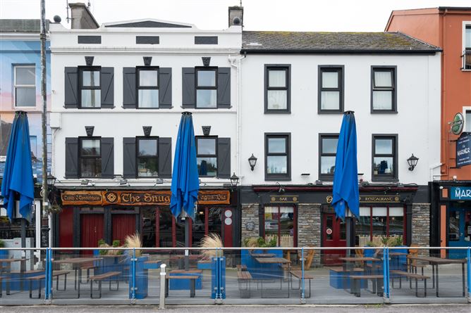 The Snug Wolfe Tone Square, Bantry, Cork