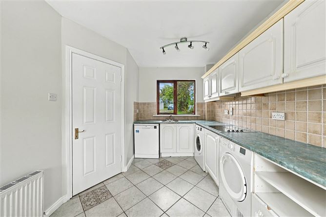 27 Beachside Avenue, Riverchapel, Gorey, County Wexford