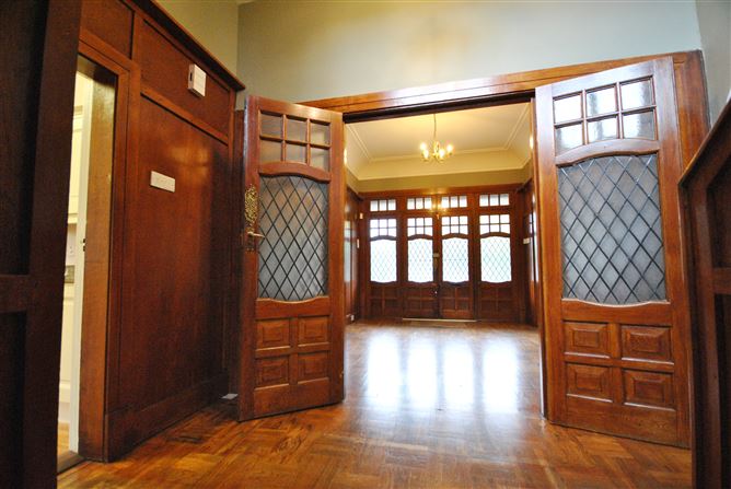 Holyrood House, Holyrood Park, Ballsbridge, Dublin 4