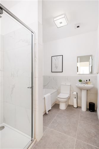 https://photos-a.propertyimages.ie/media/2/2/6/4680622/dbe3ca30-d4c5-47bf-8daa-ffd17469c4da_l.jpg