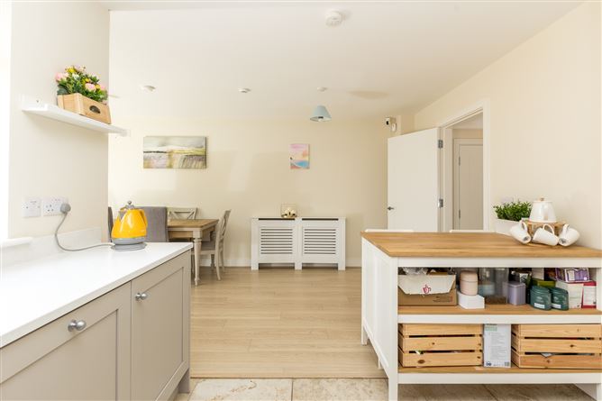 15 Diswellstown View, Castleknock, Dublin 15