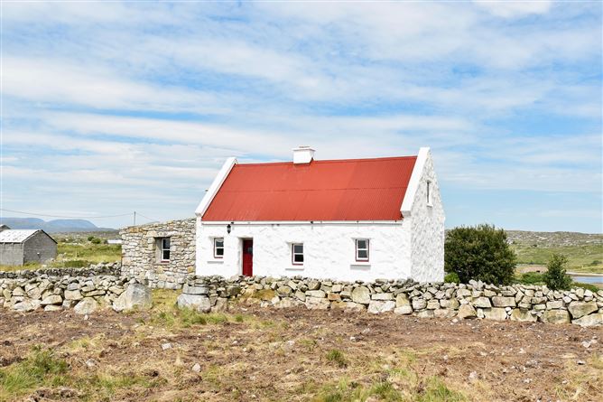 An Cora Ban, Camus Oughter, Costello, Carraroe, Galway