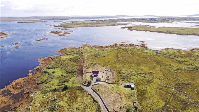 An Cora Ban, Camus Oughter, Costello, Carraroe, Galway