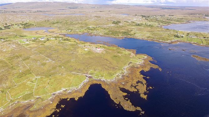 An Cora Ban, Camus Oughter, Costello, Carraroe, Galway